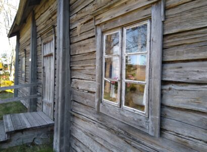 Sarkia-museon seinä
